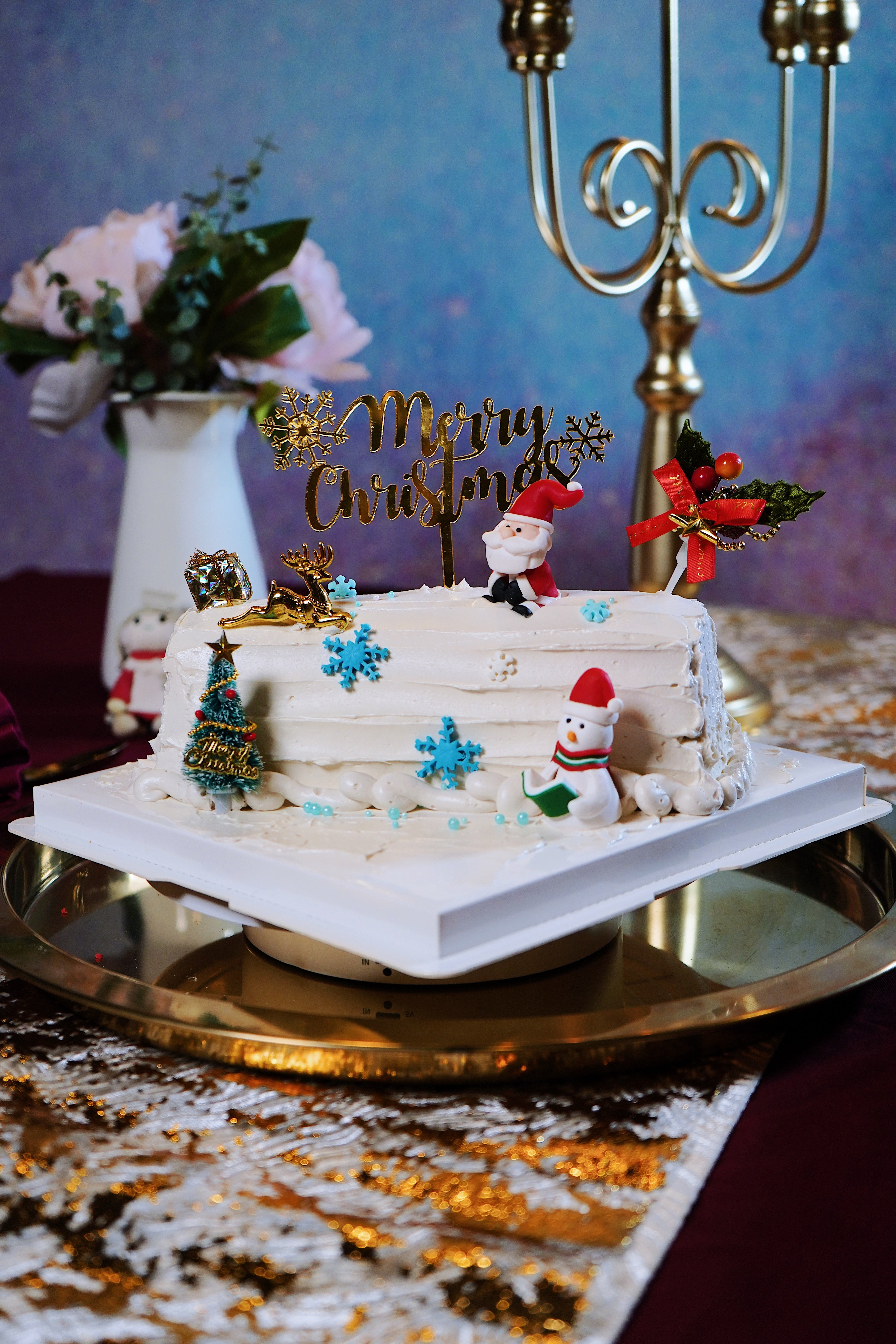 Winter White Festive Forest Christmas Logcake