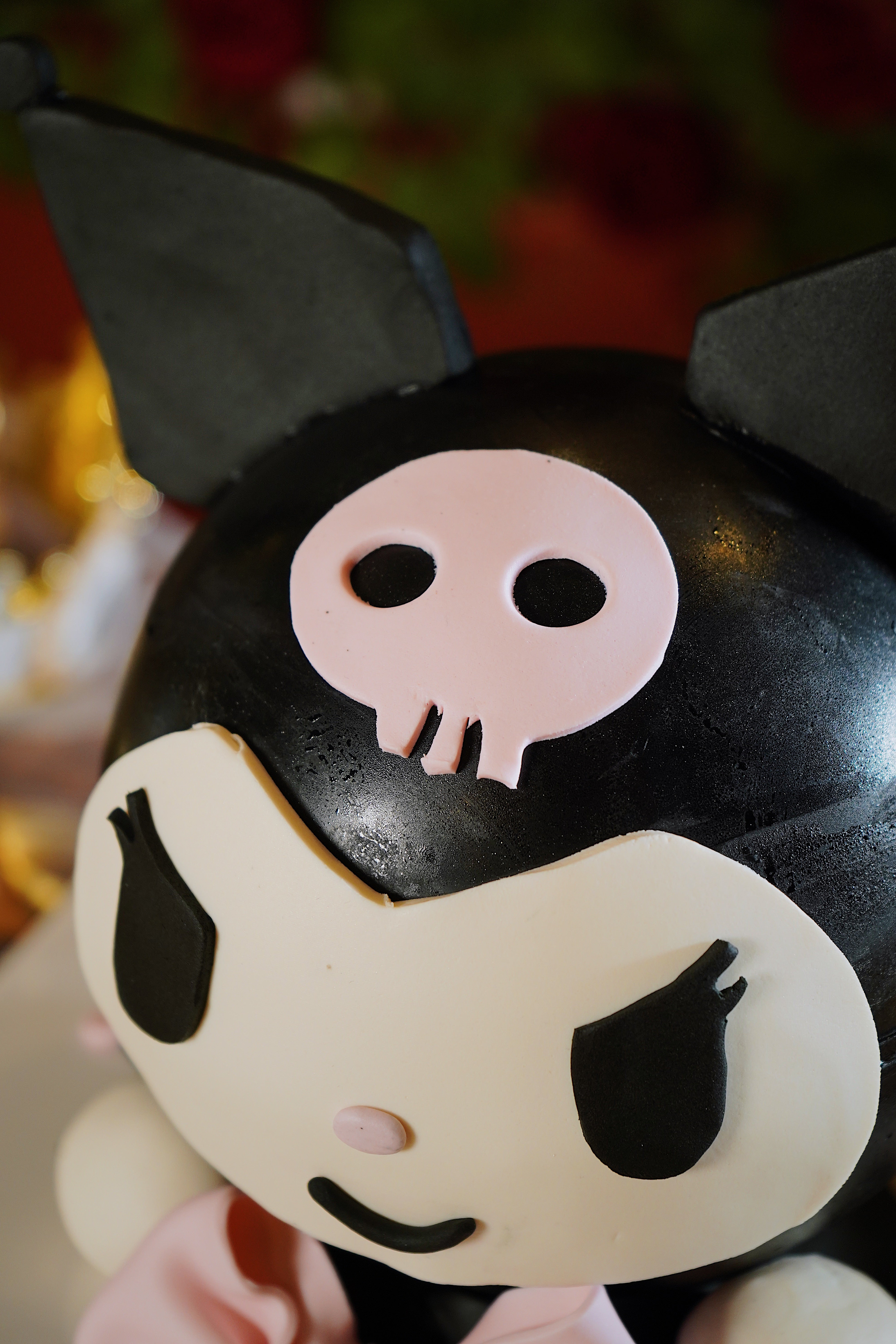 Kuromi Pinata Cake