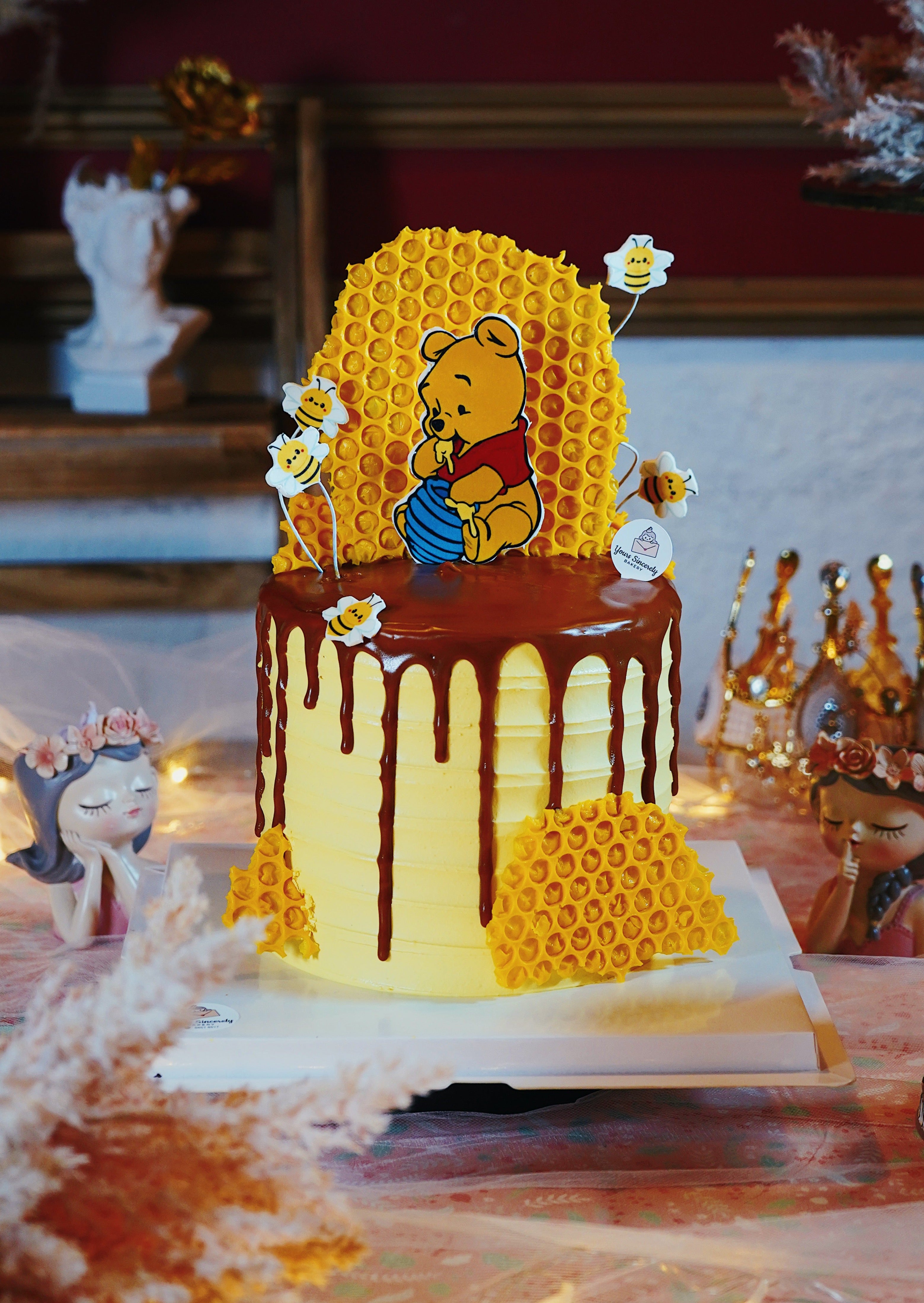 Winnie The Pooh Drip Cake