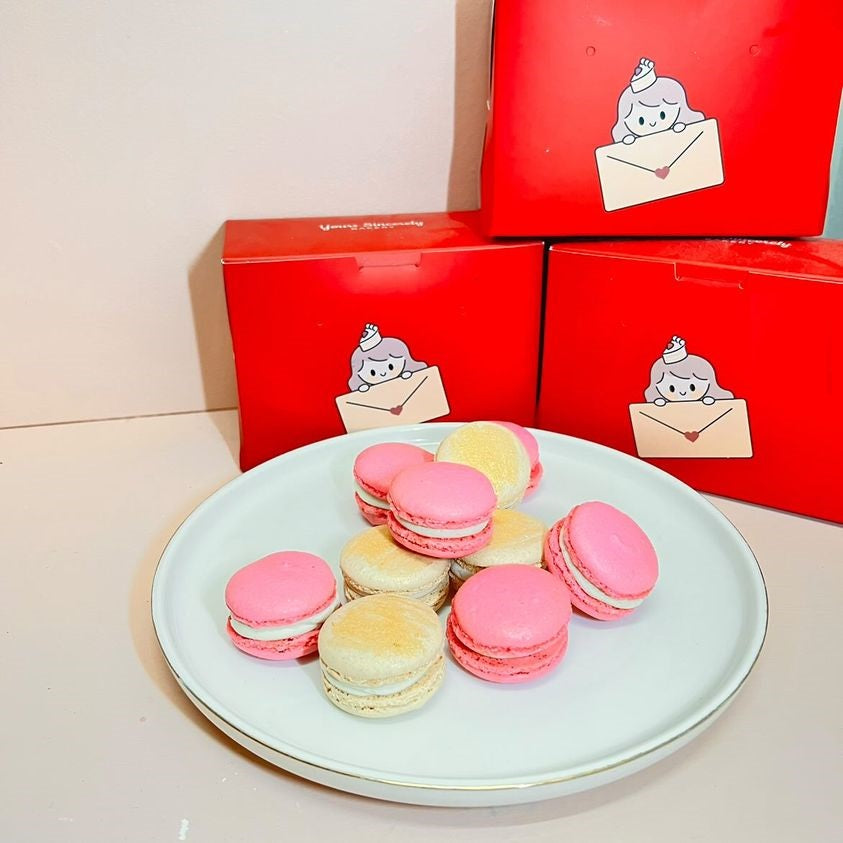 Pink & White Gold Macarons (12pcs)