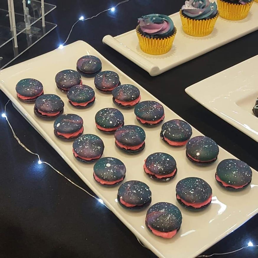 Galaxy Themed Macarons (12pcs)