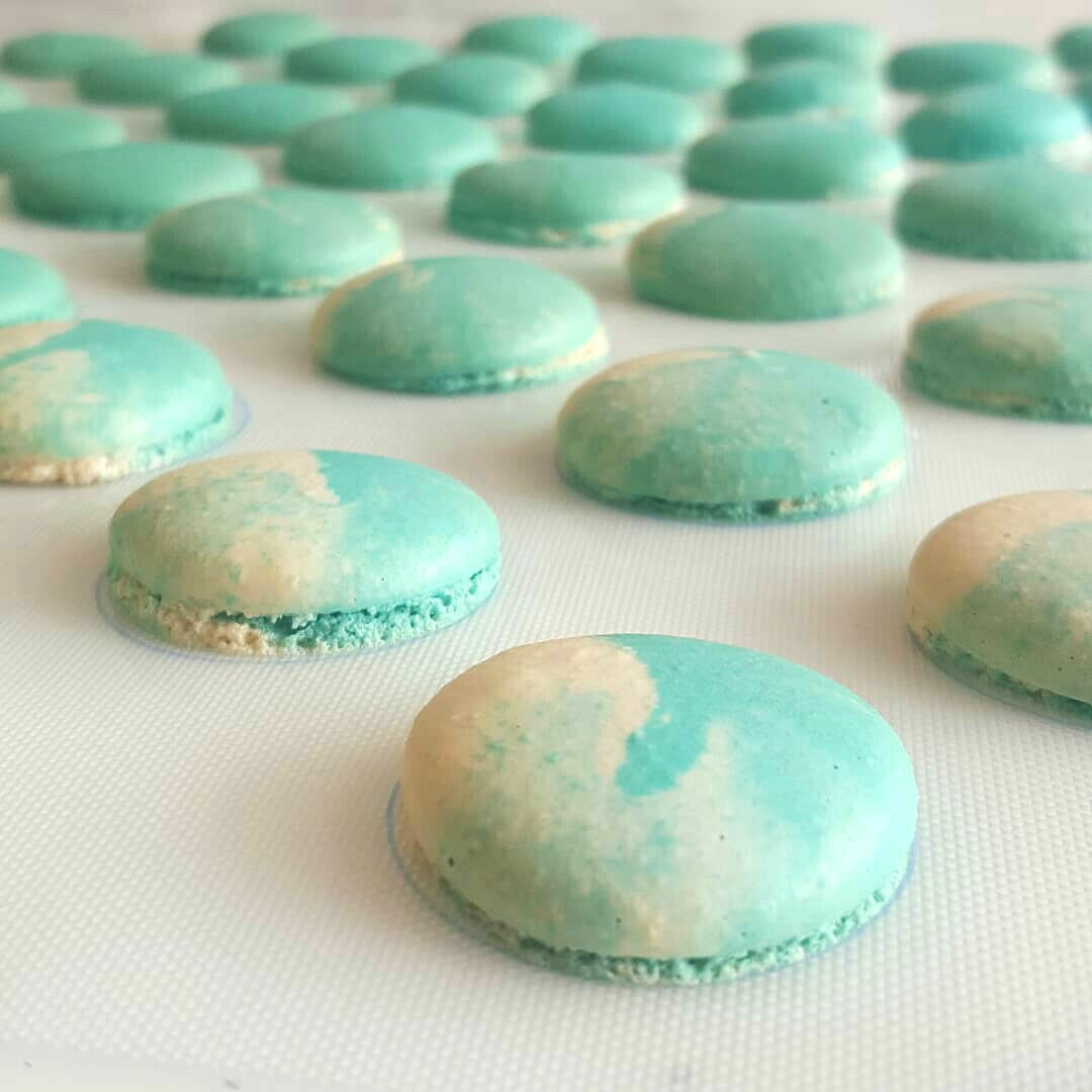 Ocean Blue Macarons (12pcs)